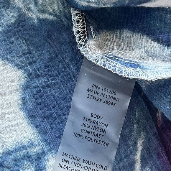 Soft Surroundings Women's Blue Floral Tunic Button Up Side Split Blouse 1X 58945 - Picture 4 of 8